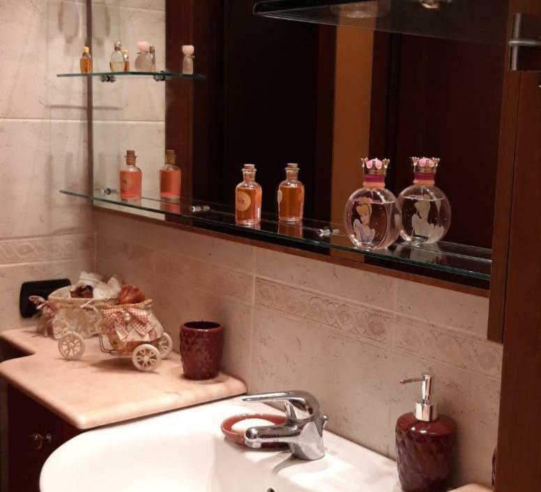 Flowery House Apartment Rome Bagian luar foto